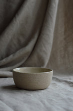 Load image into Gallery viewer, speckled bowl