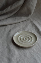 Load image into Gallery viewer, speckled soap dish
