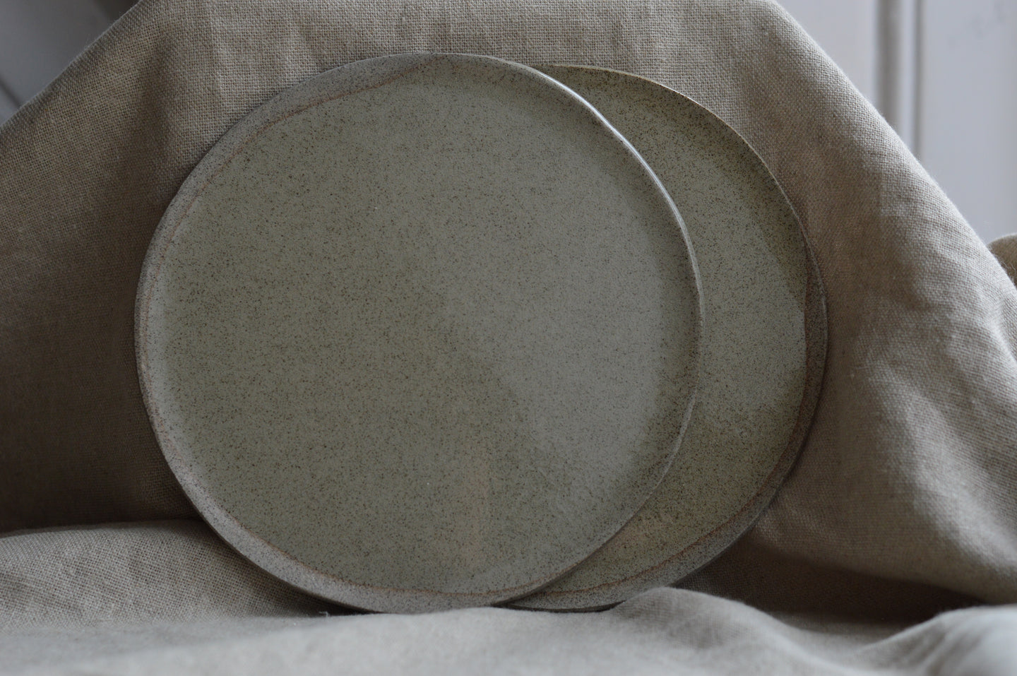 set of 2 medium grey plates